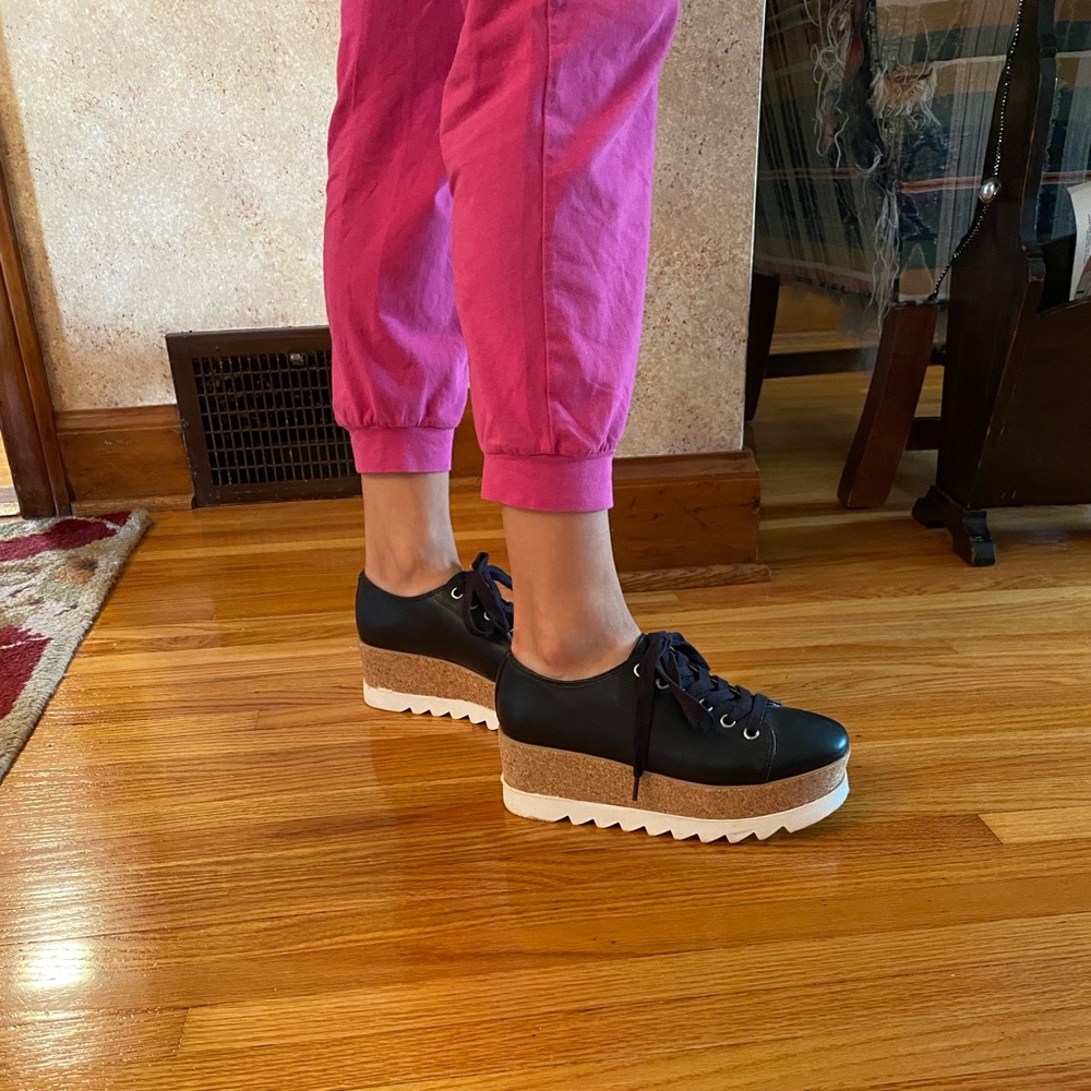Steve Madden platform shoe (size: 6.5)